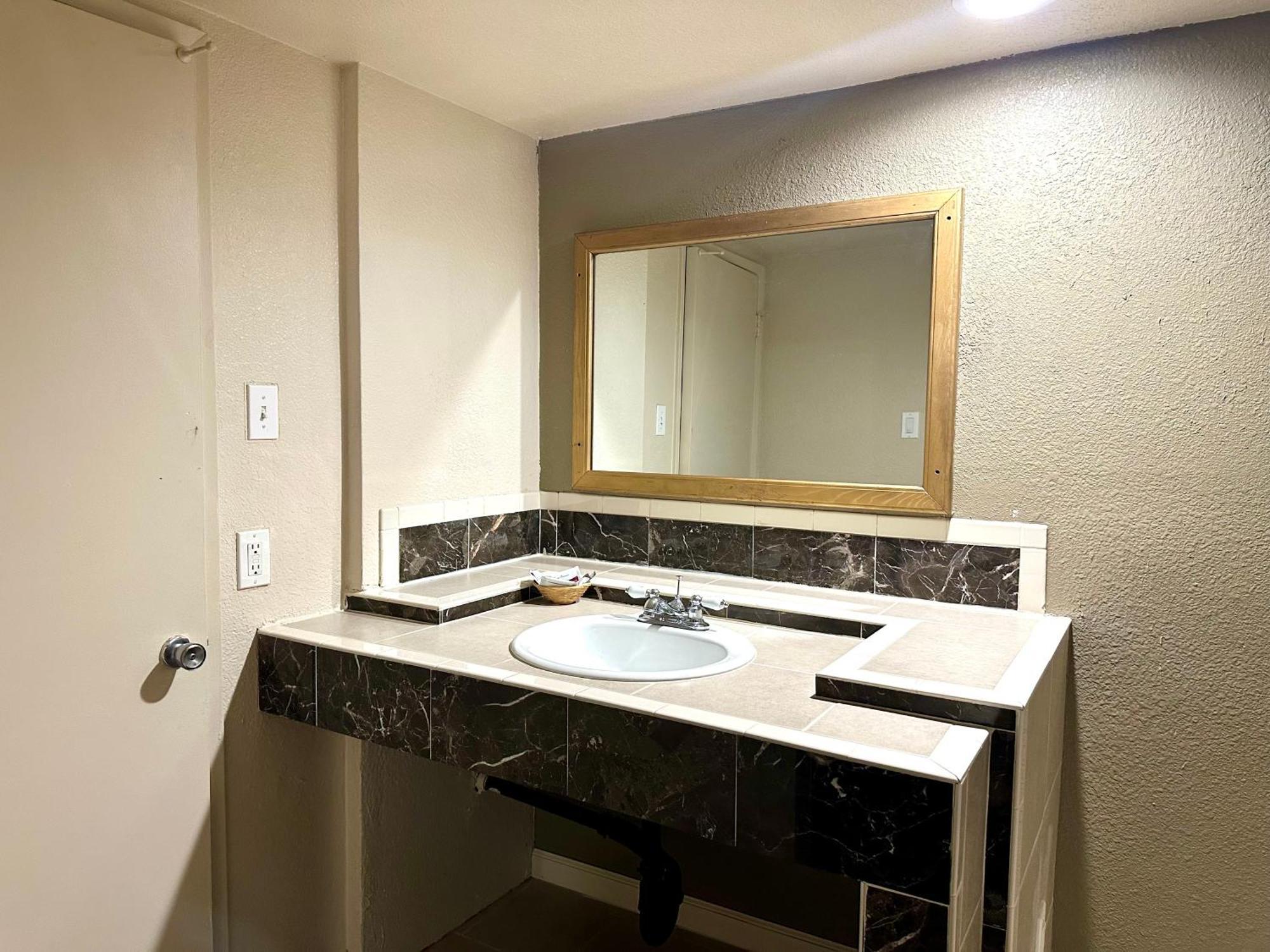 Regency Inn Φρέσνο Εξωτερικό φωτογραφία